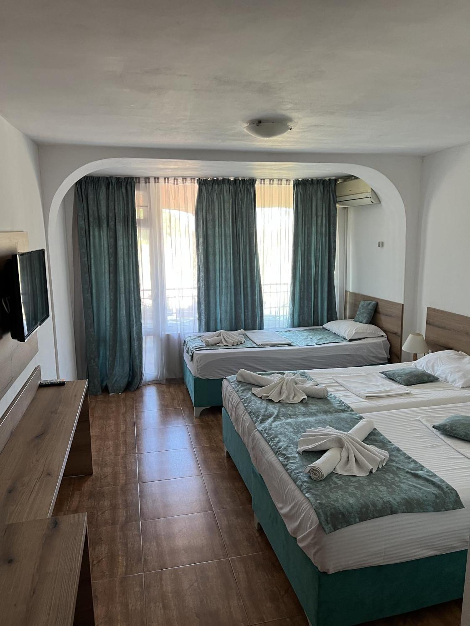 Hotel Surf פרימורסקו חדר תמונה