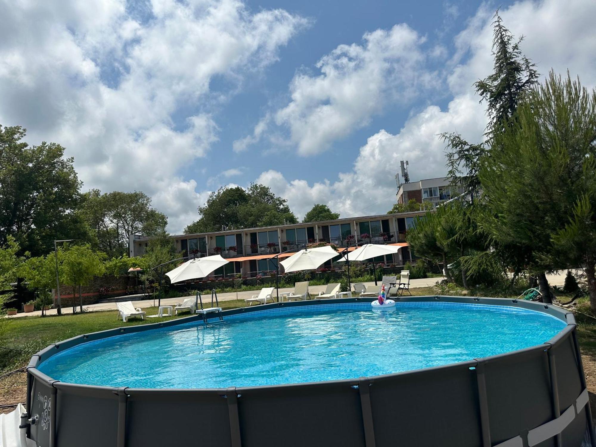 Hotel Surf פרימורסקו מראה חיצוני תמונה